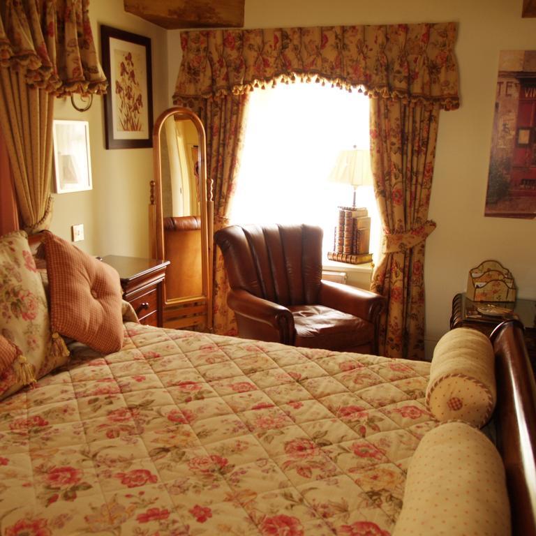 Riverside House Hotel Ашбърн Екстериор снимка