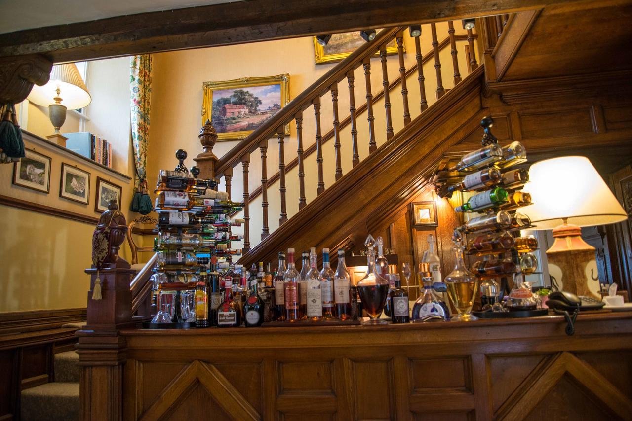 Riverside House Hotel Ашбърн Екстериор снимка